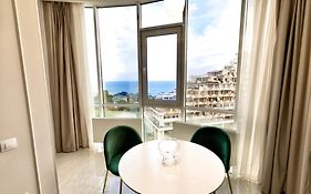 Panoramic Plaza Apartments